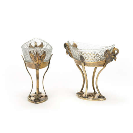 A pair of Empire-style bowls - photo 2