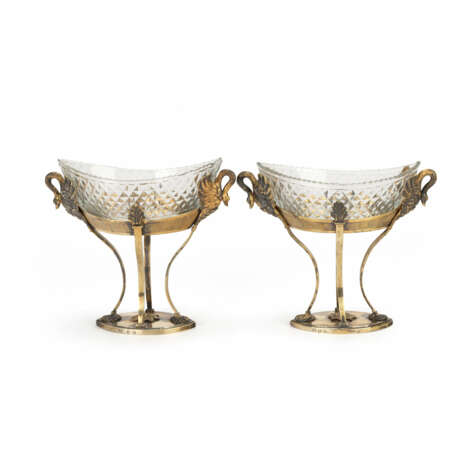 A pair of Empire-style bowls - photo 3