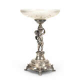 Historicism centrepiece - photo 1