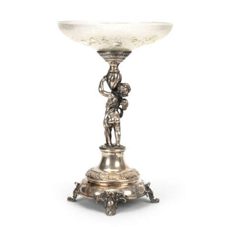 Historicism centrepiece - photo 2