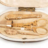 Nécessaire à Couture in tortoiseshell case, circa 1820 - 1830 - photo 3