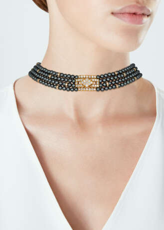 VAN CLEEF & ARPELS HEMATITE AND DIAMOND CHOKER - photo 2