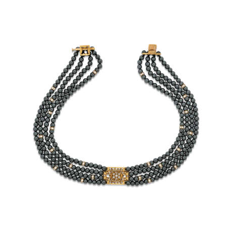 VAN CLEEF & ARPELS HEMATITE AND DIAMOND CHOKER - photo 3