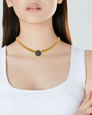 BULGARI COIN AND GOLD 'MONETE' NECKLACE - photo 2