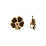 VAN CLEEF & ARPELS WOOD AND DIAMOND 'CLÉMATITE' EARRINGS - photo 3