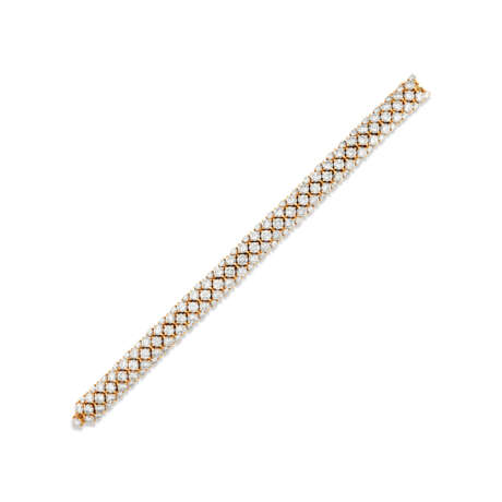 VAN CLEEF & ARPELS DIAMOND 'PELOUSE' BRACELET - photo 1