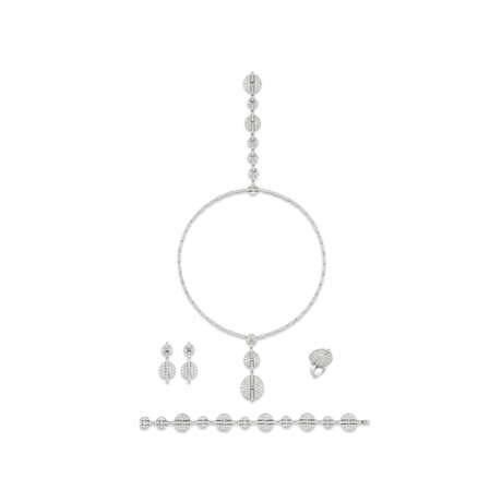 CARTIER SUITE OF DIAMOND 'HIMALIA' JEWELLERY - photo 1