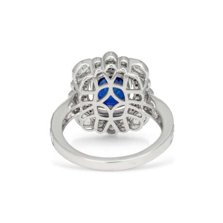 SAPPHIRE AND DIAMOND RING - photo 4