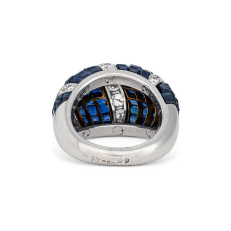 VAN CLEEF & ARPELS SAPPHIRE AND DIAMOND 'MYSTERY SET' RING - photo 4