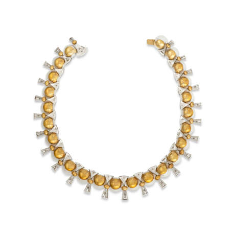ROGER DOYLE CULTURED PEARL, DIAMOND AND ENAMEL NECKLACE - Foto 3
