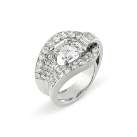 RETRO DIAMOND RING - photo 1