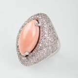 ''Großer Engelshautkorallen-Ring mit Diamant-Besatz'' - photo 1