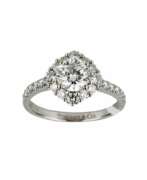 Produktkatalog. Bague en or blanc 750 avec diamants. 