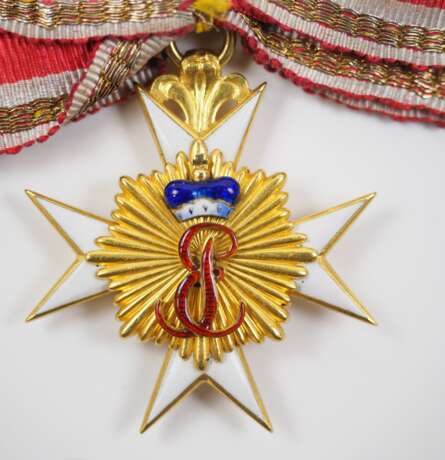 Hohenlohe: Hausorden von der Goldenen Flamme, Dekoration für Damen. - photo 4