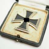 Eisernes Kreuz, 1939, 1. Klasse, im Etui - L/11. - Foto 2