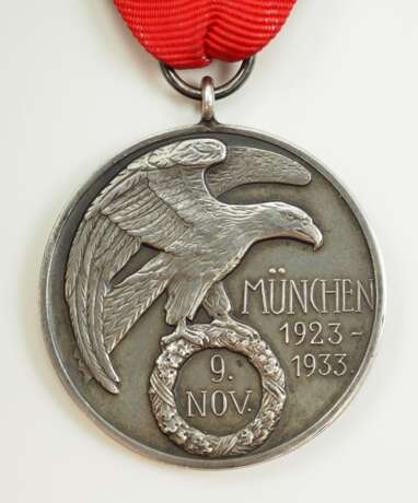 Ehrenzeichen vom 9. November 1923, sog. "Blutorden", 2. Modell. - Foto 1