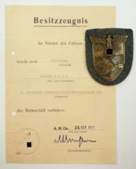 Krimschild mit Urkunde für einen Gefreiten der 2./ Armee-Nachrichten-Regiment 558.