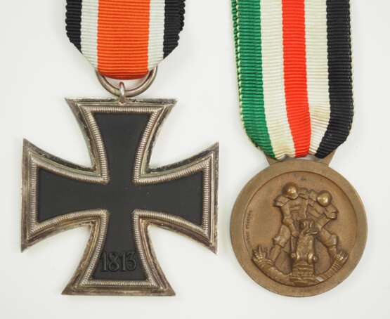 Auszeichnungspaar eines Afrika-Veteranen. - photo 2