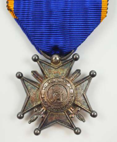 Luxemburg: Herzoglich Nassauischer Militär- und Zivilverdienstorden Adolphs von Nassau, Verdienstkreuz in Silber mit Schwertern. - Foto 1