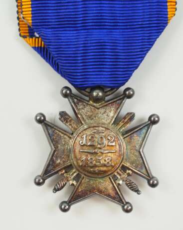 Luxemburg: Herzoglich Nassauischer Militär- und Zivilverdienstorden Adolphs von Nassau, Verdienstkreuz in Silber mit Schwertern. - Foto 3
