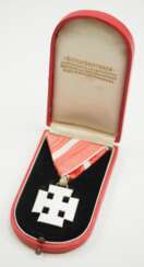 Österreich: Ehrenzeichen für Verdienste um die Republik Österreich (1922-1934) bzw. Österreichischer Verdienstorden (1934-1938), Ritterkreuz, im Etui.