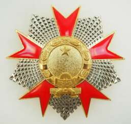 Benin: Nationaler Orden von Benin, 1. Modell (1986-1993), Großkreuz Stern.