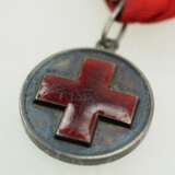 Russland: Rot-Kreuz-Medaille zur Erinnerung an den Russisch-Japanischen Krieg 1904-1905. - photo 2