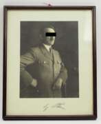 Autographes et lettres. Hitler, Adolf.
