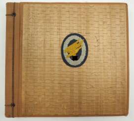 Luftwaffe: Fotoalbum eines Fallschirmjägers.