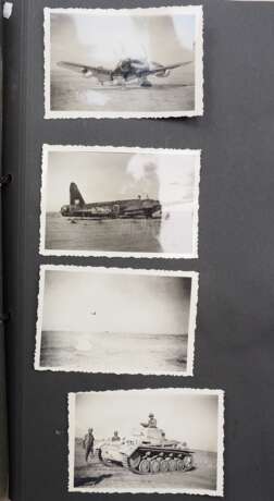 Luftwaffe: 3 Fotoalben eines Angehörigen des Jagdgeschwaders Richthofen. - Foto 4
