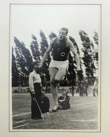 3. Reich: Fotoalbum Reichswettkämpfe der Studenten im Kriege - 1940. - photo 3