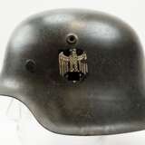 Wehrmacht: Stahlhelm M42 - 1 Emblem. - фото 3