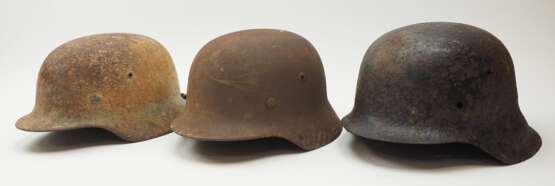 Wehrmacht: Stahlhelm - 3 Exemplare. - photo 1