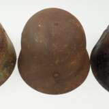 Wehrmacht: Stahlhelm - 3 Exemplare. - photo 3