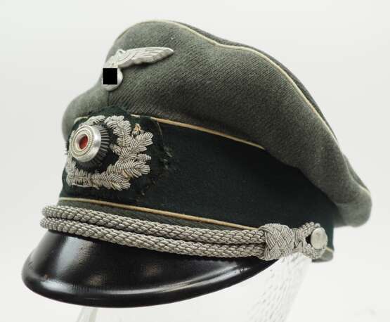 Wehrmacht: Schirmmütze für Offiziere der Infanterie. - photo 1