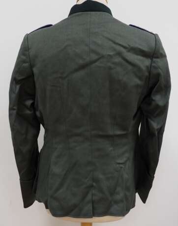 Wehrmacht: Feldbluse für einen Stabsarzt. - photo 4