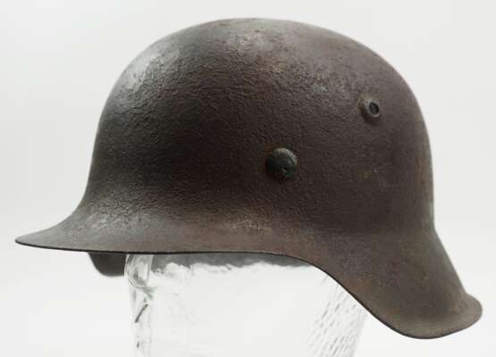 Waffen-SS: Stahlhelm M42 - 1 Emblem. - photo 1