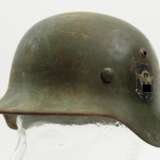 Polizei: Stahlhelm M35 - Doppelemblem. - photo 1