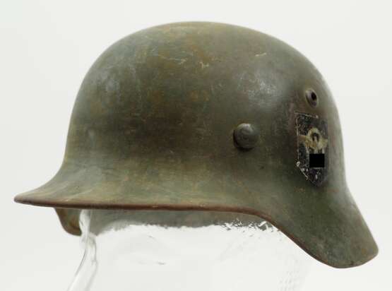 Polizei: Stahlhelm M35 - Doppelemblem. - photo 1