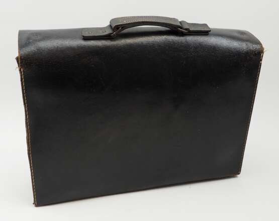 Luftwaffe: Ledertasche - "Nur für den Geldtransport". - фото 3