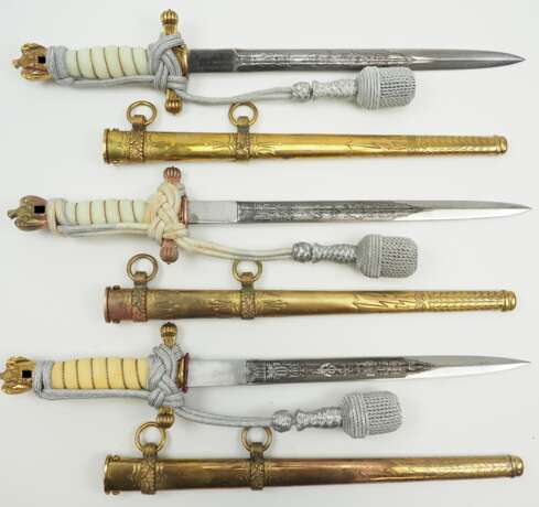 Kriegsmarine: Offiziersdolch - 3 Exemplare. - photo 2