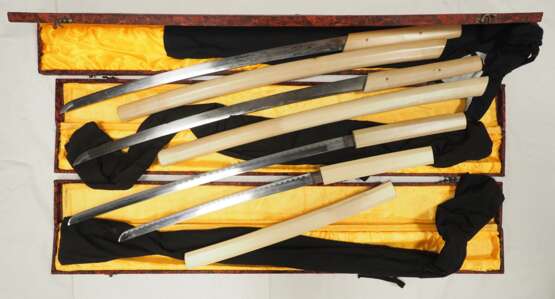 Japan: Katana - 3 Exemplare. - photo 2