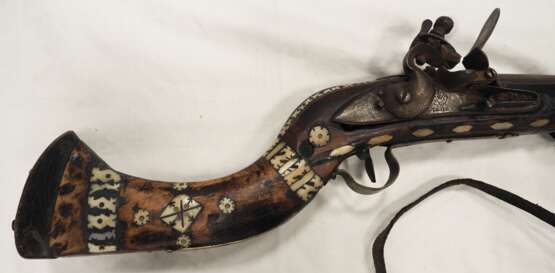 Orientalisches Steinschloss Gewehr. - photo 2