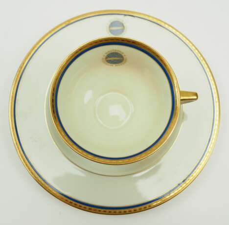 Zeppelin Gedeck 1935-36: Teller und Tasse. - photo 1