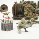 Elastolin / Lineol: Wehrmacht Soldaten mit Stellung sowie Adolf Hitler. - photo 6