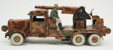 Blech Flak-Kanonen-Wagen.