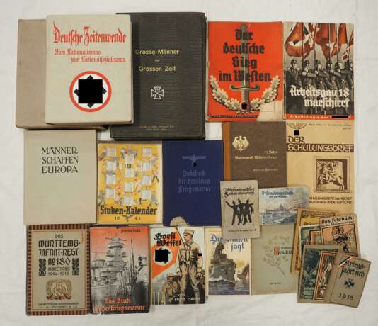 Deutsches Reich: Lot Literatur. - photo 1