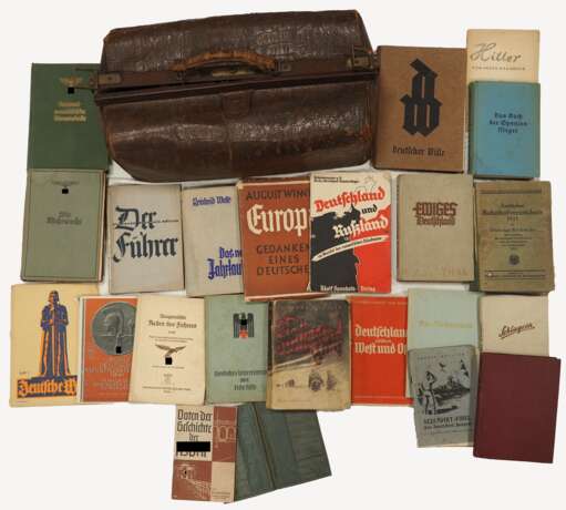 3. Reich: Lot Literatur. - photo 1