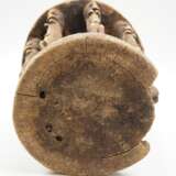 Dogon, Mali: Hocker mit neun Karyatiden. - photo 4