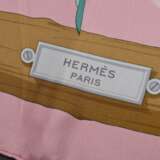 Hermès Seiden Carré "Les Oiseaux des Champs et des Bois" in rosa, Entw.: Hugo Grygkar 2013, 90x90cm, Original Box - photo 3